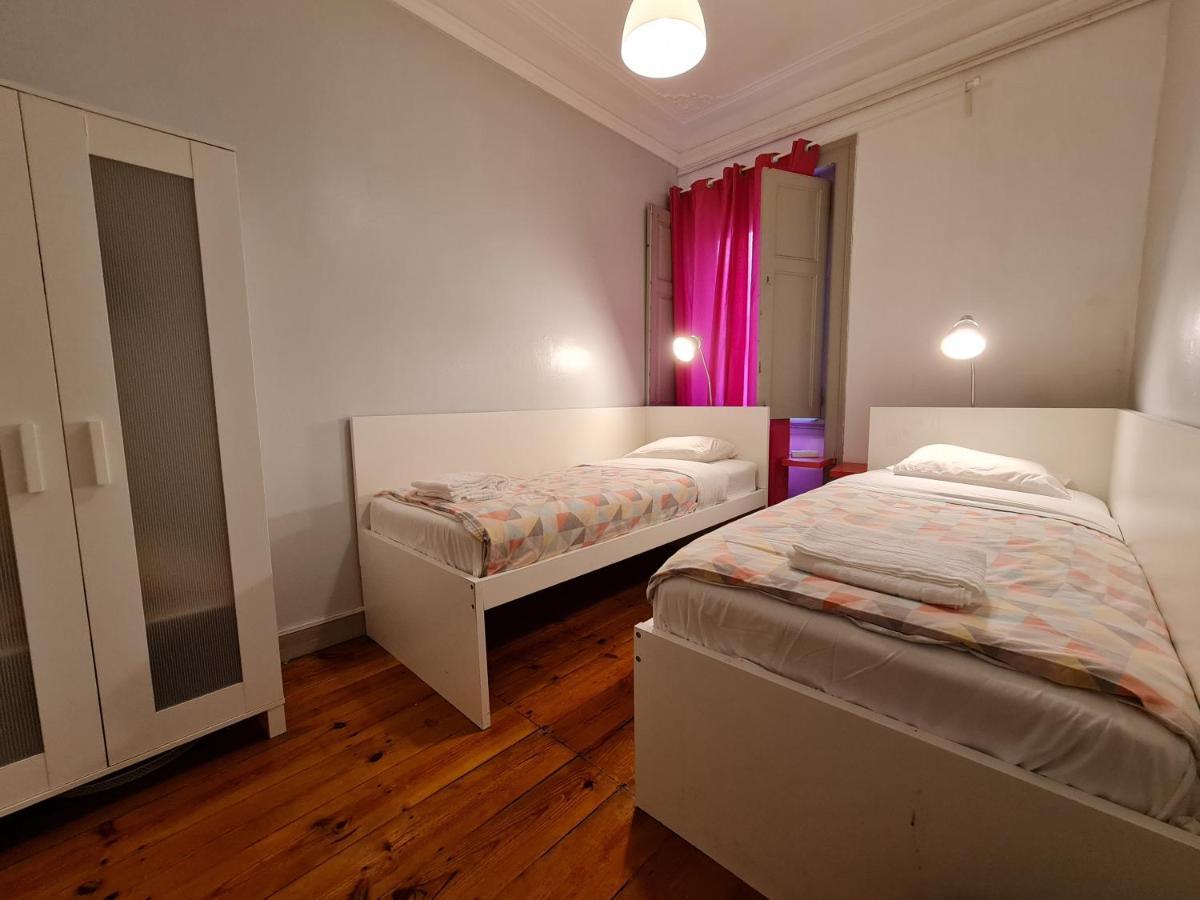 ליסבון Shangri-La Hostel Anjos מראה חיצוני תמונה