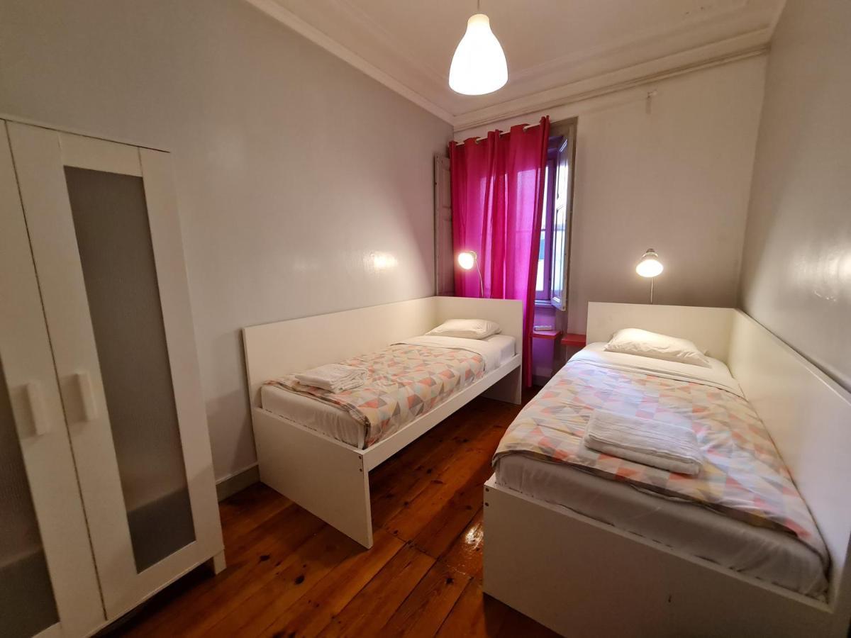 ליסבון Shangri-La Hostel Anjos מראה חיצוני תמונה