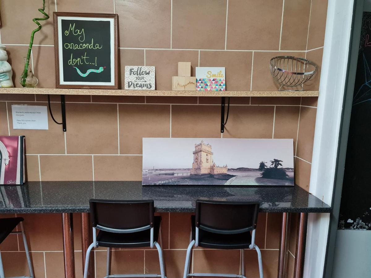 ליסבון Shangri-La Hostel Anjos מראה חיצוני תמונה