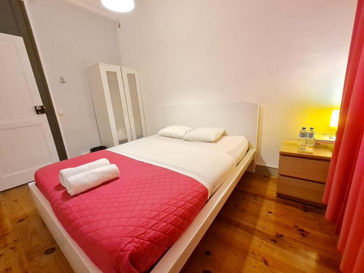 ליסבון Shangri-La Hostel Anjos מראה חיצוני תמונה