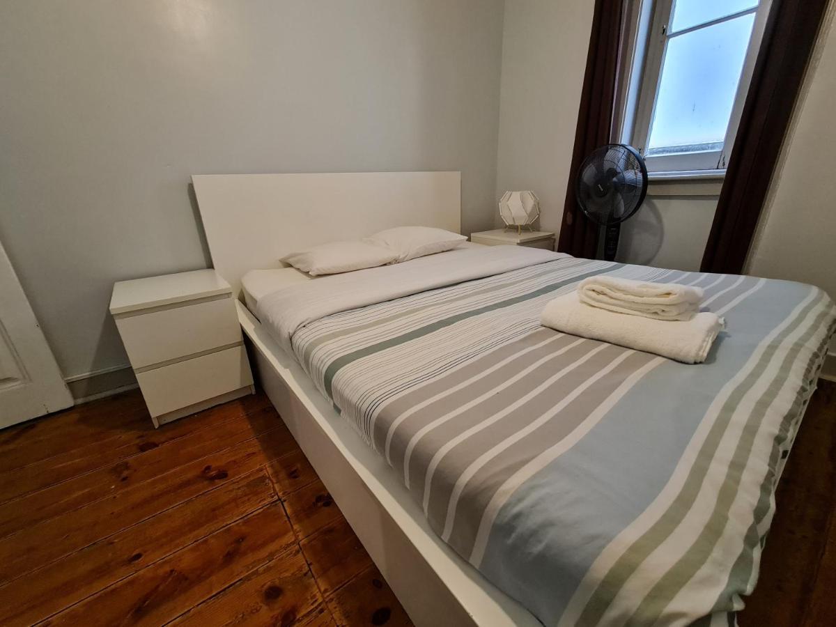 ליסבון Shangri-La Hostel Anjos מראה חיצוני תמונה