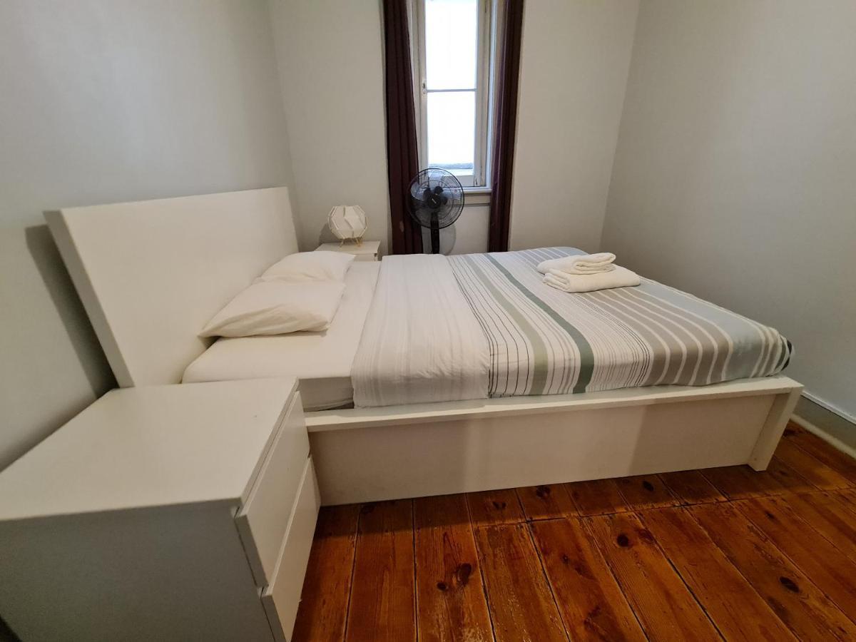ליסבון Shangri-La Hostel Anjos מראה חיצוני תמונה
